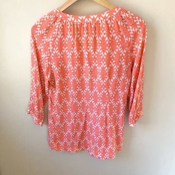 Ellie Kai Coral Pattern 3/4 Sleeve Button Down Blouse | Like New! - Picture 3 of 9